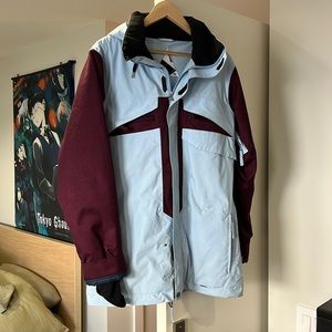 Ski jacket size large Sky blue with burgundy condition
